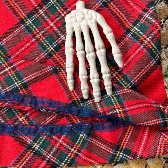 Vintage 70s Scottish Red Tartan Plaid High Waisted Wool Maxi Skirt ~ Size Small - Picture 7 of 7